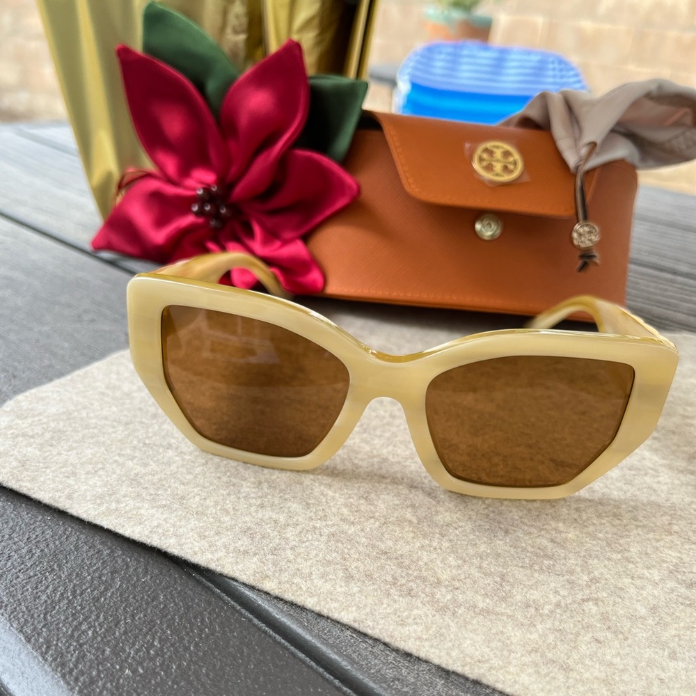 Tory Burch Sunglasses Brand New  TY7187U Authentic